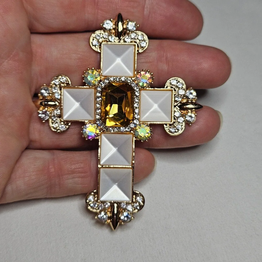 Cross Brooch Women OS Gold Tone Byzantine Renaissance Amber Rhinestone